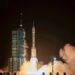 China envia astronauta para missão espacial de um ano