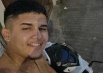 Laudo aponta que jovem morto em abordagem policial já havia parado motocicleta antes de ser baleado em Manaus