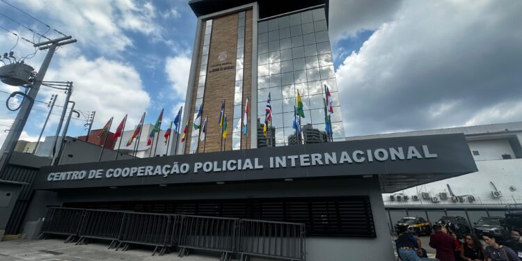Cinco países europeus são convidados a participar de investigações na Amazônia