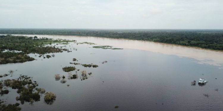 Chega a 18 o número de municípios em situação de emergência pela cheia dos rios no Amazonas